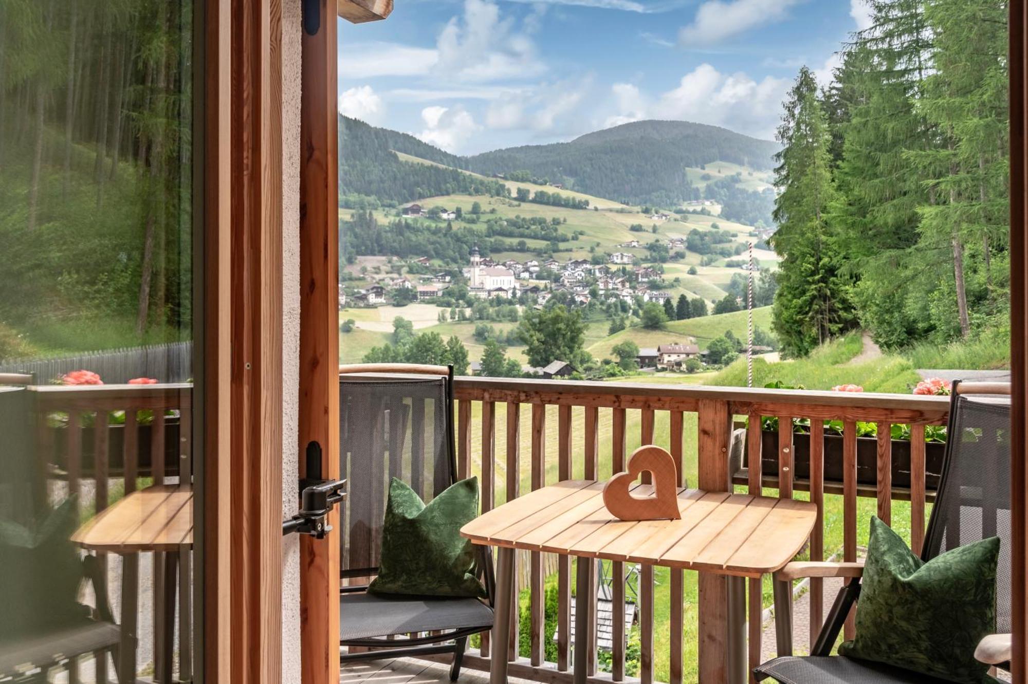 Planatschhof Apartment Funes  Exterior photo